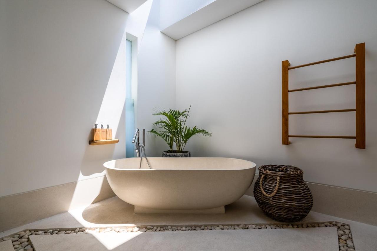 Flores Villa By Betterplace Canggu Exteriér fotografie
